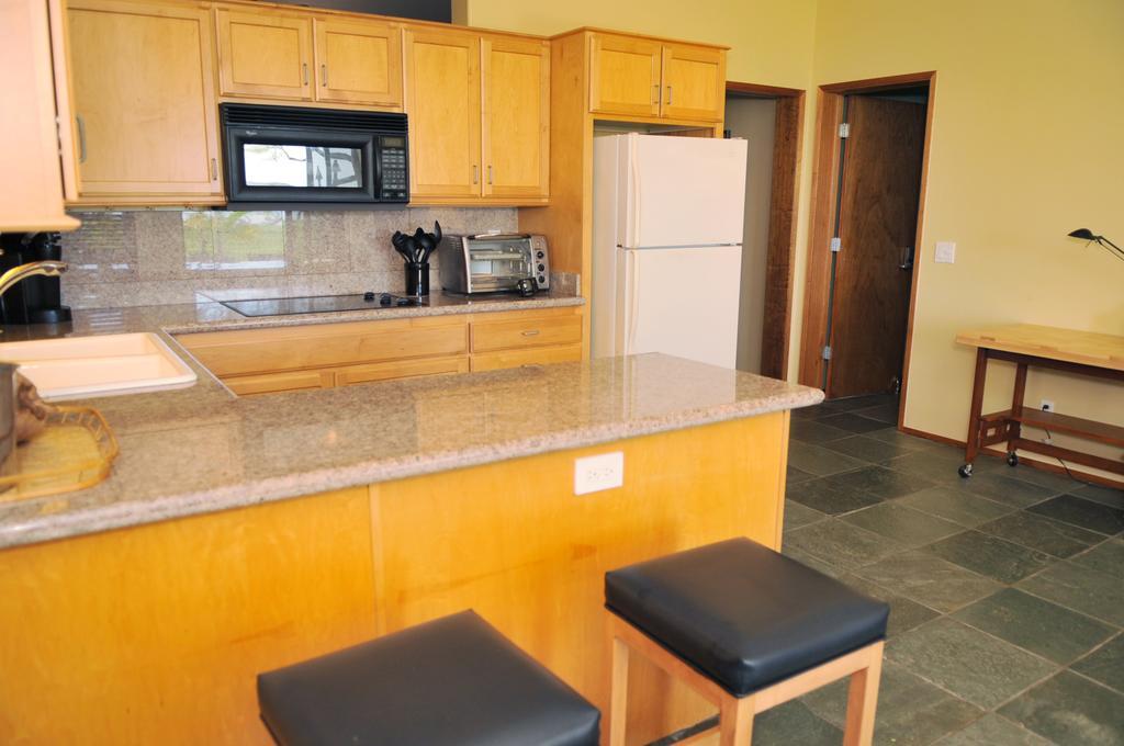Aloha Aku Inn & Suites Кіхеї Номер фото